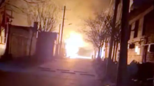 保定一村民家中燃?xì)庑孤┍?，房屋受損致一死三傷